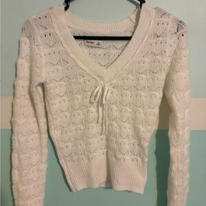 Hollister Women's Cream V-Neck Sweater🤍
